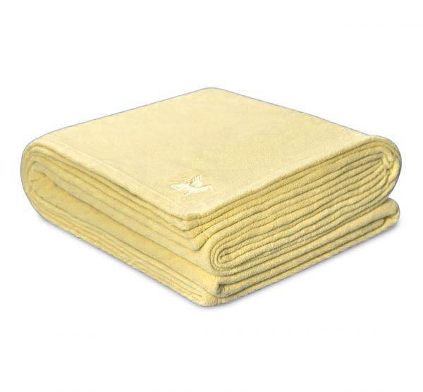 Wholesale Vanilla Polar Fleece Blanket in Queen Size Rapid Hotel